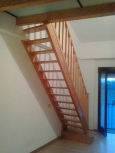 Escalera de madera